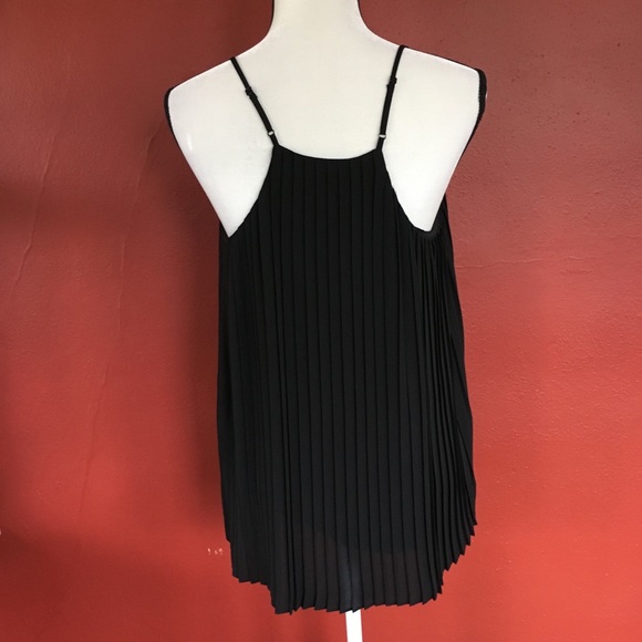 NWT Express Accordion Pleated Black Camisole - Picture 2 of 6
